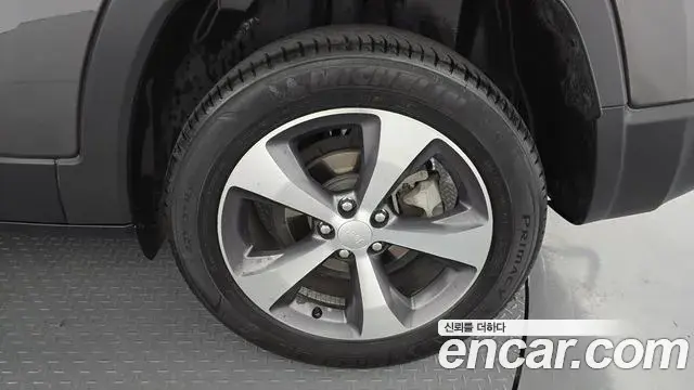 Jeep Cherokee 2022 — Photo 20/30