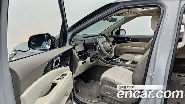 Kia Carnival 2024 — Şəkil 8/30