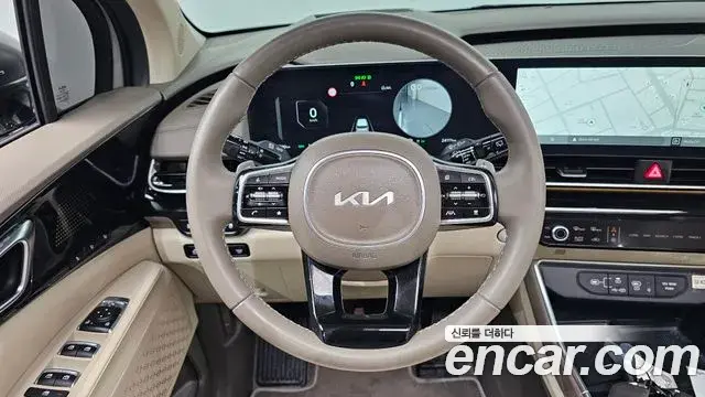 Kia Carnival 2024 — Şəkil 9/30