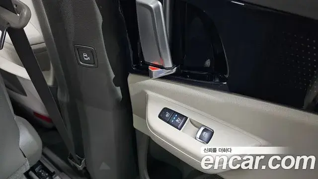 Kia Carnival 2024 — Şəkil 17/30