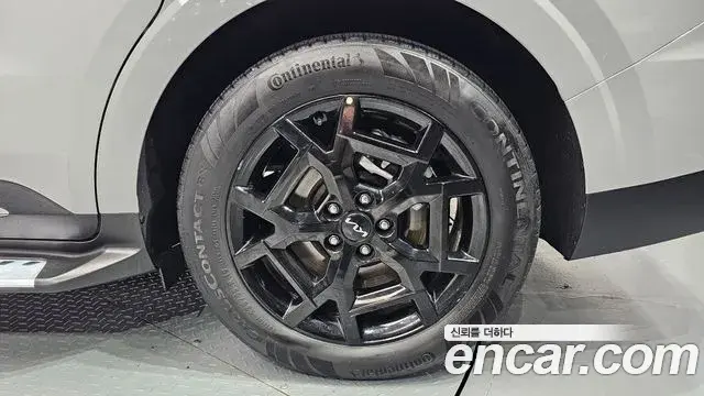 Kia Carnival 2024 — Şəkil 10/30