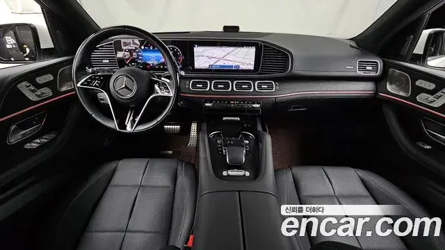 Mercedes-Benz GLS-Class 2024 — Photo 37/39