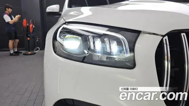 Mercedes-Benz GLS-Class 2024 — Photo 3/39