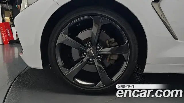 Genesis G70 2019 — ფოტო 23/35