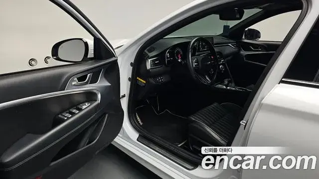 Genesis G70 2019 — ფოტო 27/35