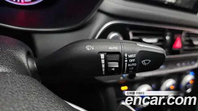 Genesis G70 2019 — ფოტო 25/35