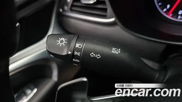 Genesis G70 2019 — ფოტო 20/35