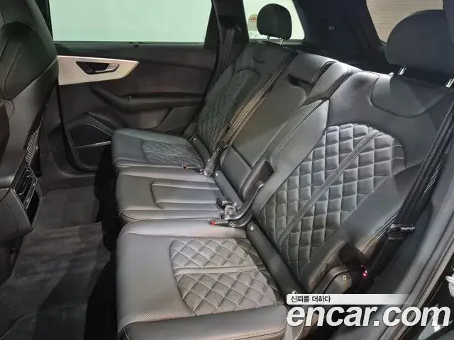 Audi Q7 2026 — Фото 11/20