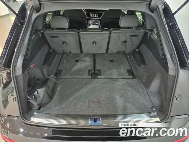 Audi Q7 2026 — Фото 18/20