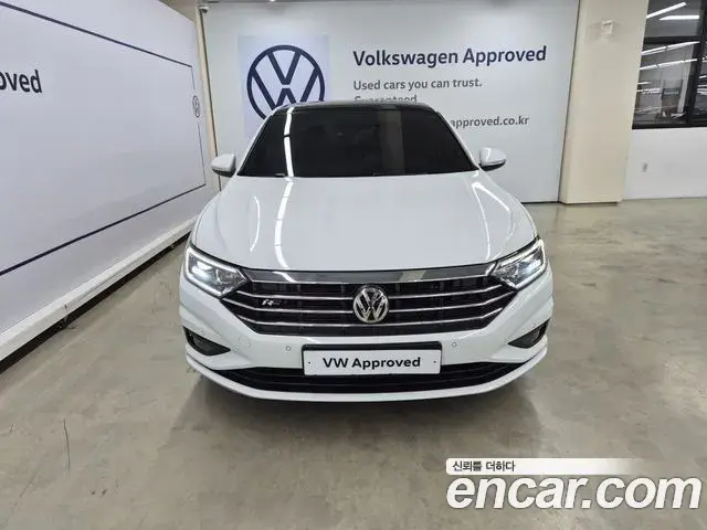 Volkswagen Jetta 2020 — Фото 3/20