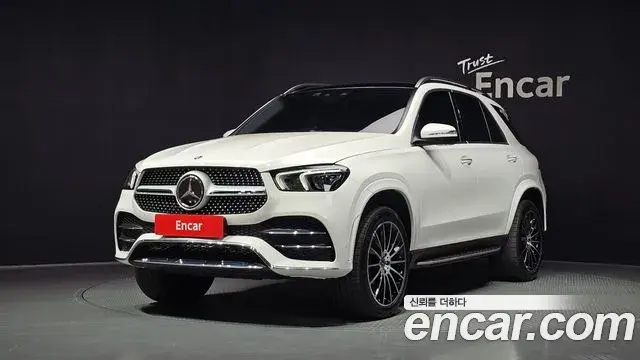 Mercedes-Benz GLE-Class 2023 — ფოტო 21/36