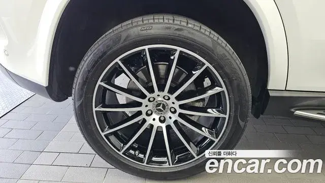 Mercedes-Benz GLE-Class 2023 — ფოტო 1/36