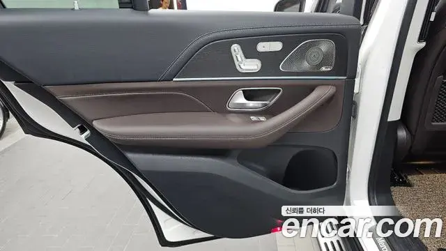 Mercedes-Benz GLE-Class 2023 — ფოტო 24/36