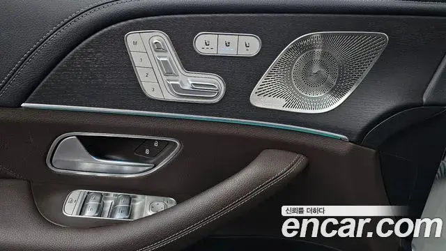Mercedes-Benz GLE-Class 2023 — ფოტო 9/36