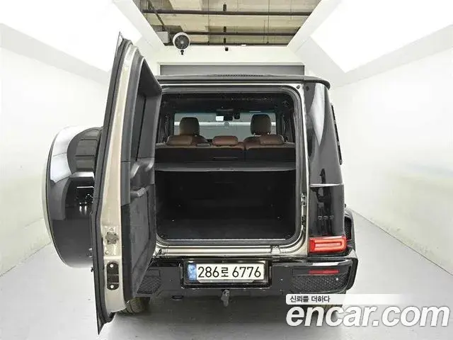 Mercedes-Benz G-Class 2021 — Photo 9/19