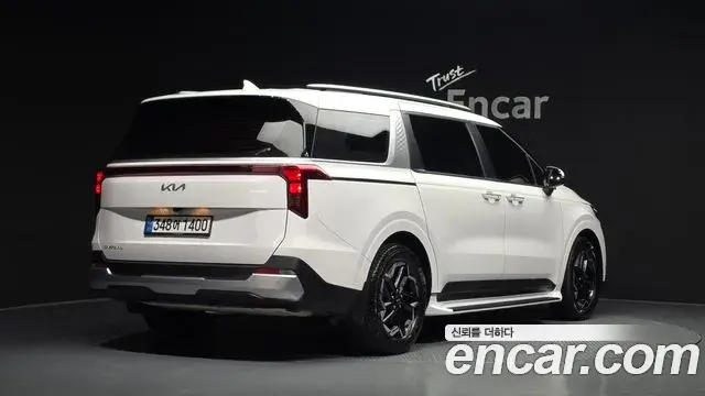 Kia Carnival 2024 — Фото 2/20