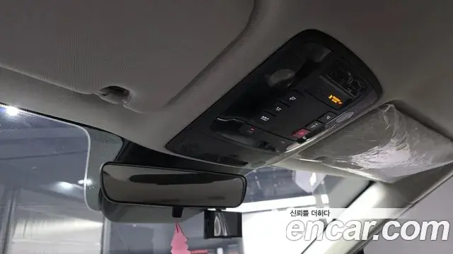 Kia Carnival 2024 — Фото 18/20