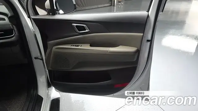 Kia Carnival 2024 — Şəkil 6/35
