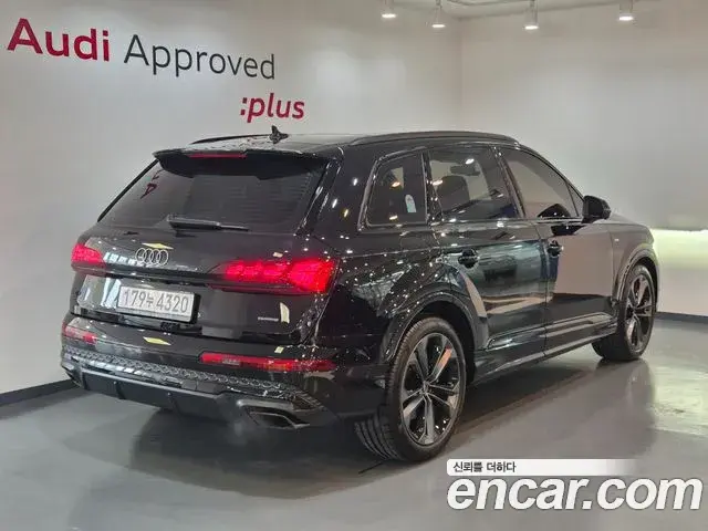 Audi Q7 2026 — Фото 2/20
