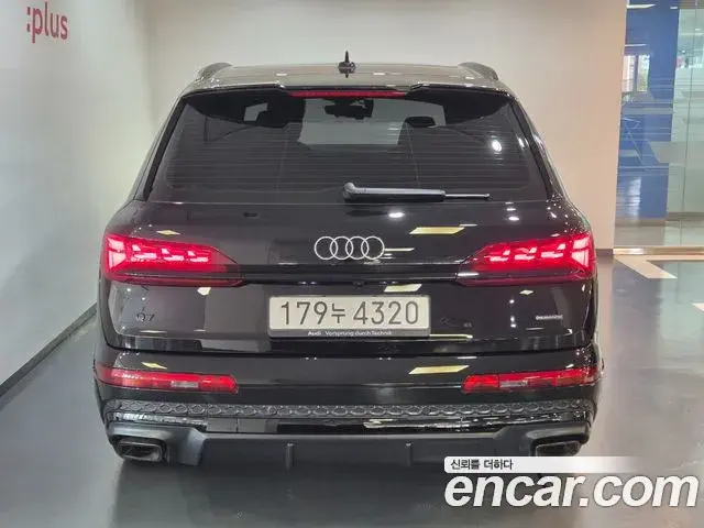 Audi Q7 2026 — Фото 4/20