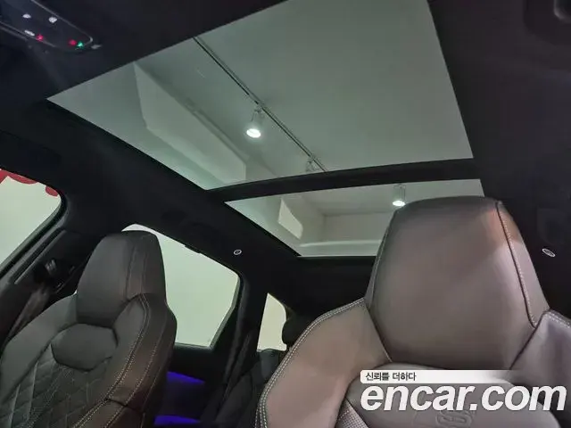 Audi Q7 2026 — Фото 18/20