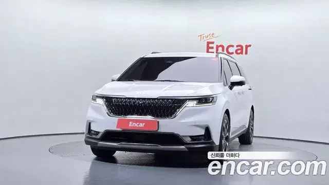 Kia Carnival 2023 — Фото 3/20