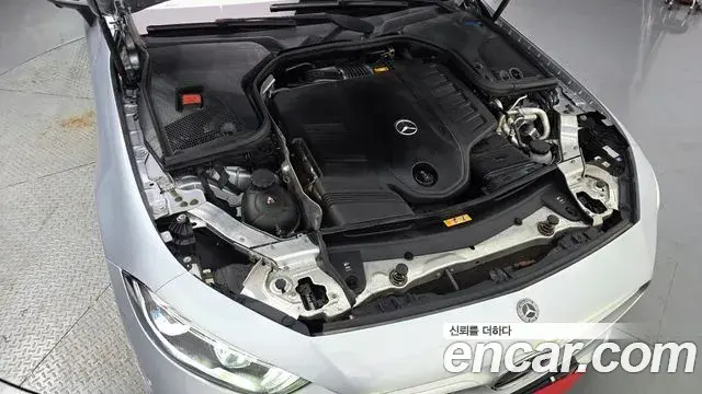 Mercedes-Benz CLS-Class 2021 — Photo 1/20