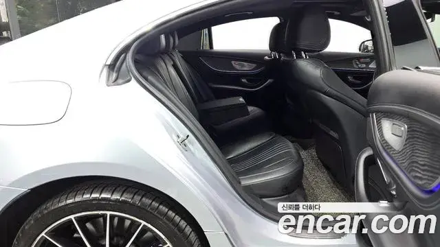 Mercedes-Benz CLS-Class 2021 — Photo 11/20