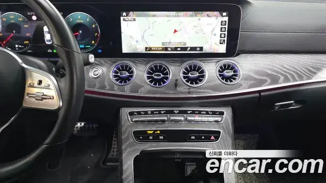 Mercedes-Benz CLS-Class 2021 — Photo 12/20