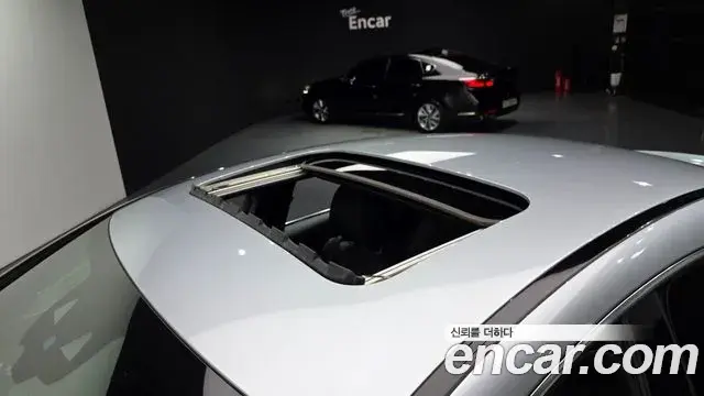 Mercedes-Benz CLS-Class 2021 — Photo 10/20