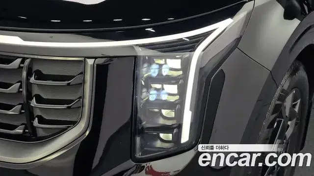 Kia Carnival 2024 — Photo 14/37