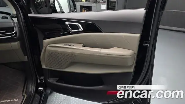 Kia Carnival 2024 — Photo 12/37