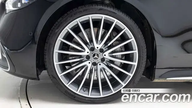 Mercedes-Benz S-Class 2025 — ფოტო 15/20