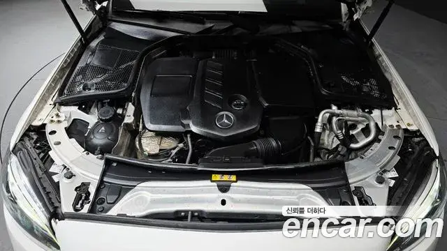 Mercedes-Benz C-Class 2020 — Фото 6/20