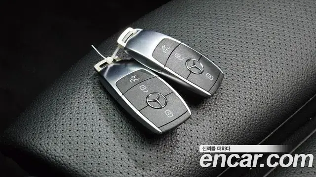 Mercedes-Benz C-Class 2020 — Фото 15/20