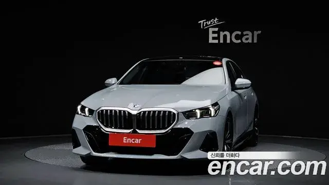 BMW 5 Series 2026 — Şəkil 15/31