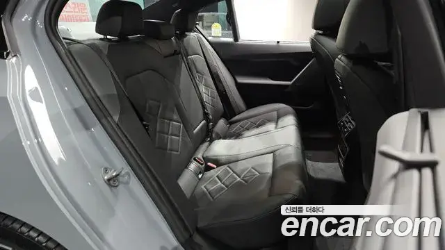 BMW 5 Series 2026 — Şəkil 29/31