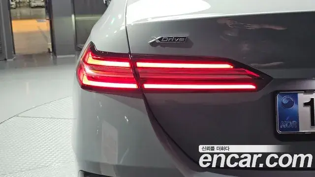 BMW 5 Series 2026 — Şəkil 1/31
