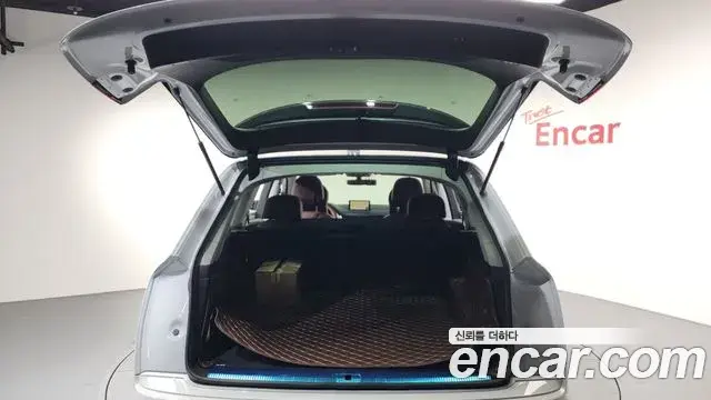 Audi Q7 2019 — Şəkil 7/39