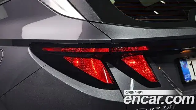 Hyundai Tucson Hybrid 2023 — Şəkil 27/32