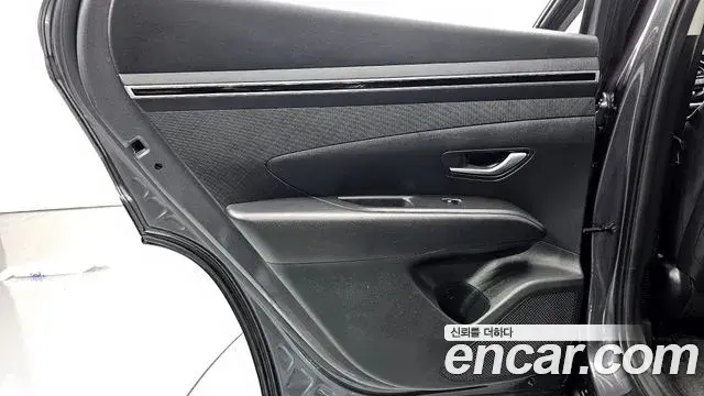 Hyundai Tucson Hybrid 2023 — Şəkil 26/32