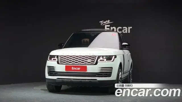 Land Rover Range Rover 2021 — Photo 34/39