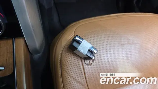 Land Rover Range Rover 2021 — Photo 33/39
