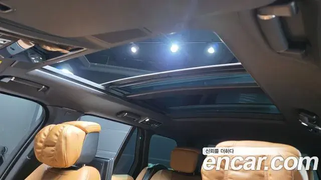 Land Rover Range Rover 2021 — Photo 13/39