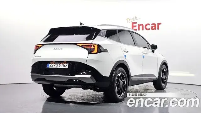 Kia Sportage 2025 — Фото 2/20