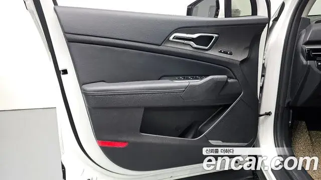 Kia Sportage 2025 — Photo 2/36