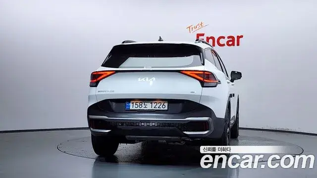 Kia Sportage 2022 — Фото 4/20