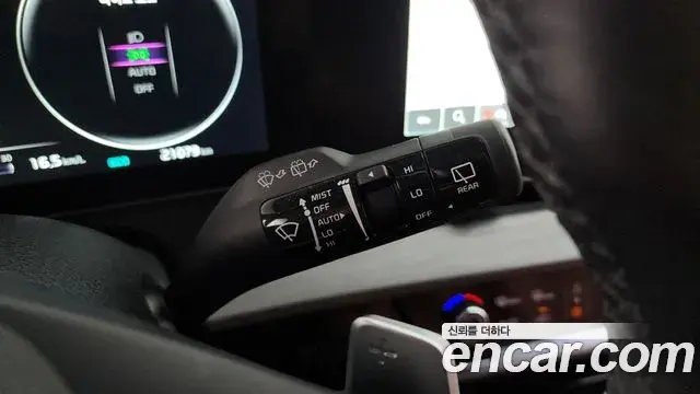 Kia Sportage 2022 — Photo 1/33