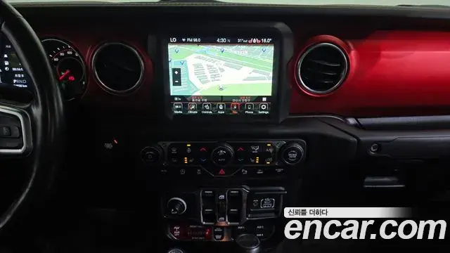 Jeep Gladiator 2021 — ფოტო 18/30