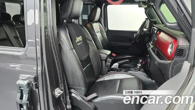 Jeep Gladiator 2021 — ფოტო 27/30